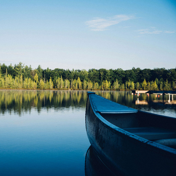 Lakeside Lounging
